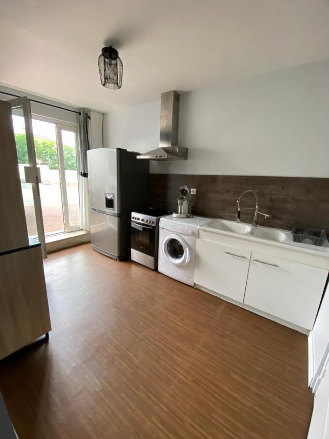 Le Saint Jacques Apartment คอญญัก ภายนอก รูปภาพ